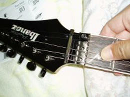 9.24guitar06.jpg