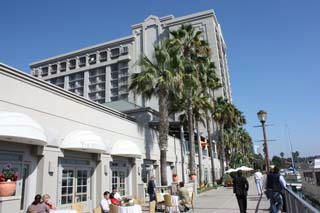 Ritz_Carlton_Hotel.jpg