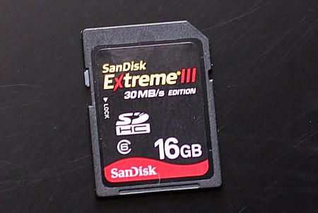 SanDisk 30MB/s対応 SDHCカード