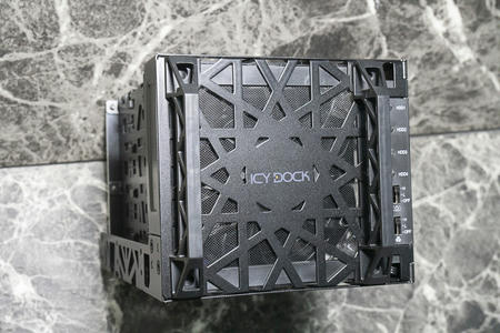 ICY DOCK Black Vortex MB074SP-1B