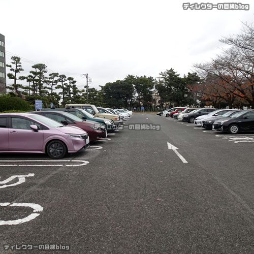 千葉県立美術館駐車場