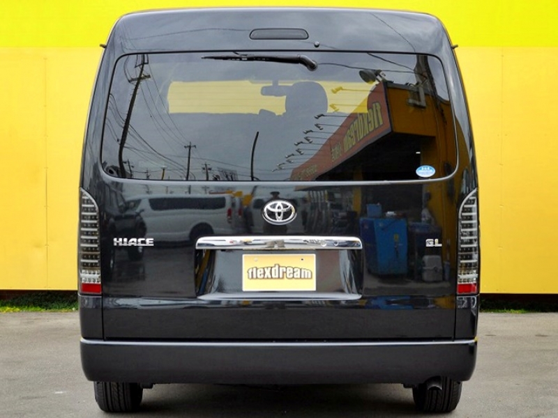 新車　ハイエース　外装　カスタム