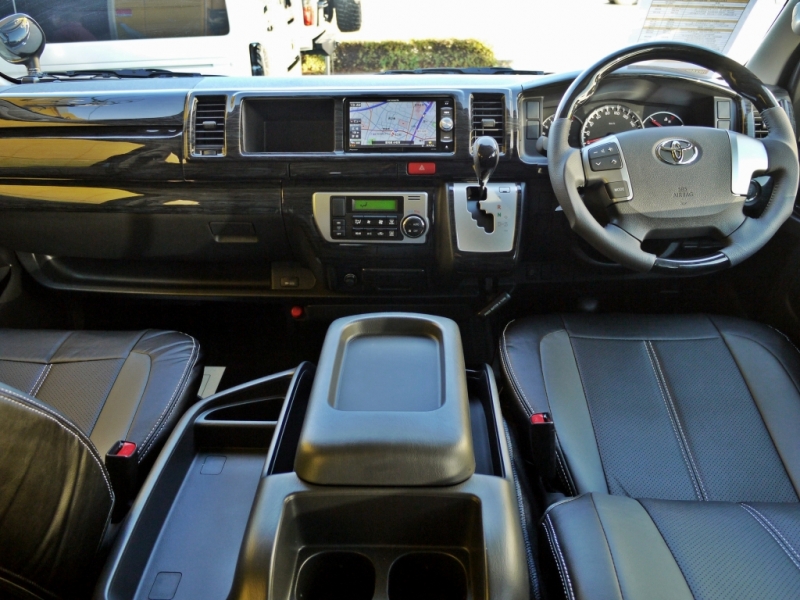 ハイエース　ＧＬ　シートカバー　ベッドキット