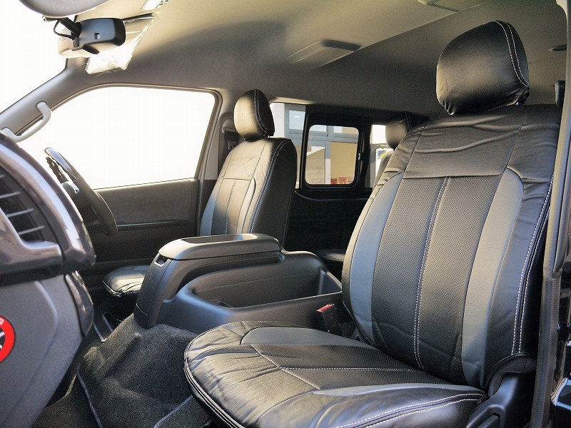 ハイエースワゴン　内装　シートカバー