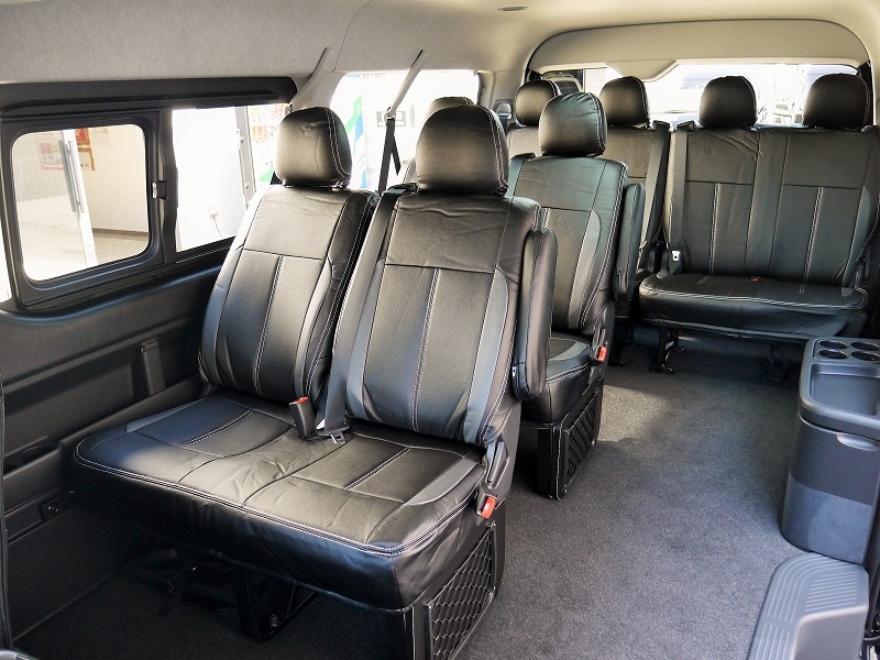 ハイエースワゴン　内装　シートカバー