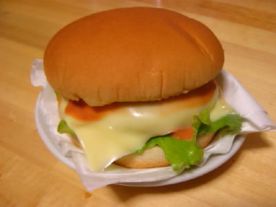 チーズハンバゥガー