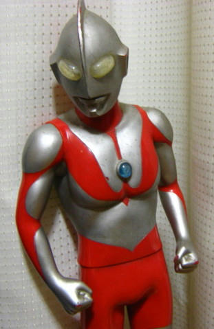 ウルトラマン