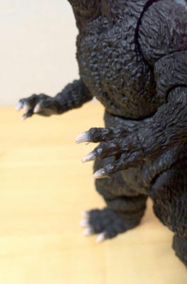 s.h.monsterartsゴジラ