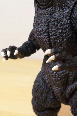 s.h.monsterartsゴジラ