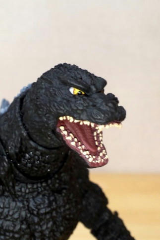 s.h.monsterartsゴジラ