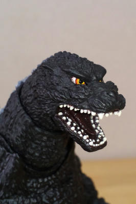 s.h.monsterartsゴジラ