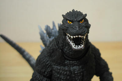 s.h.monsterartsゴジラ