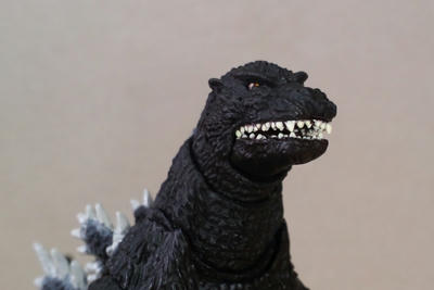 s.h.monsterartsゴジラ