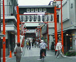 西新井大師参道