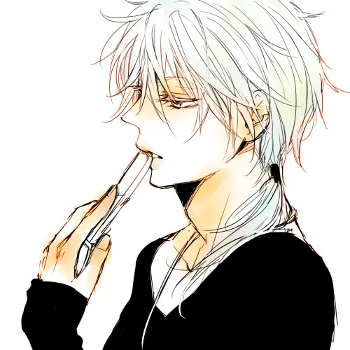 ボーっとするとモノを口に当てる癖