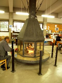 京都御所 中立売休憩所 ストーブ