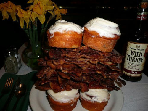 giga-bacon-and-cinnabon.jpg