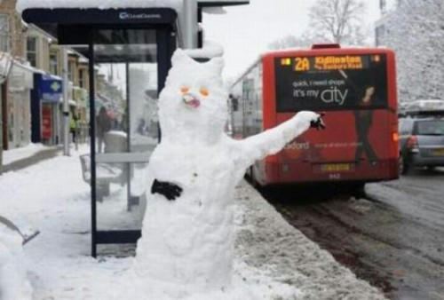 snowman-at-busstop.jpg