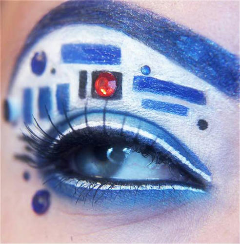 R2-D2-eye-makeup.jpg