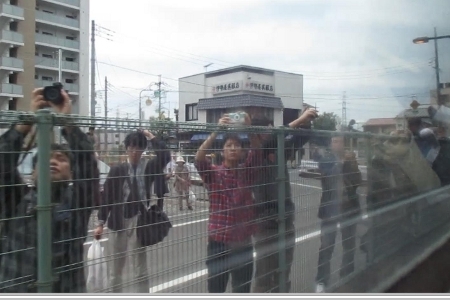 団体電車「さよなら１８９系Ｍ５１編成ラストラン」の豊田駅出発の様相