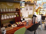 紅茶、コーヒーはセルフ式