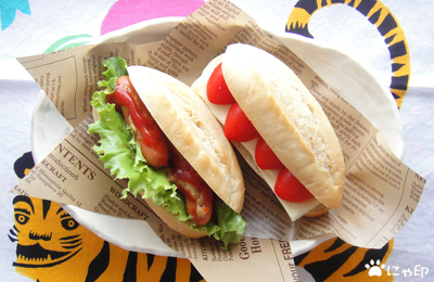 今日のミニ弁当「ロールパンサンド」