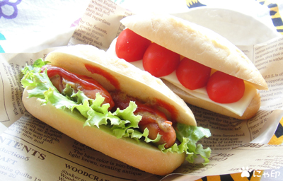 今日のミニ弁当「ロールパンサンド」