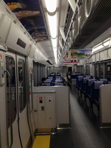 B519編成 LED照明と整理券発行機