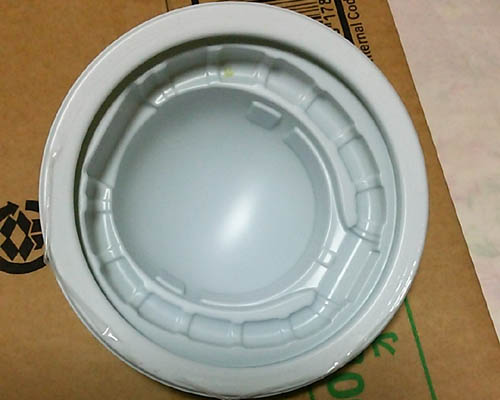 ザクの中身が空っぽ