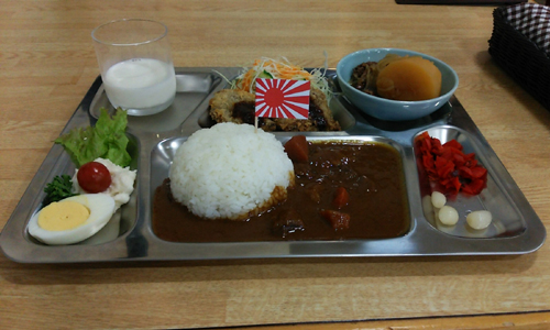 お値段1450円。プレートは自衛隊の物と同じらしい