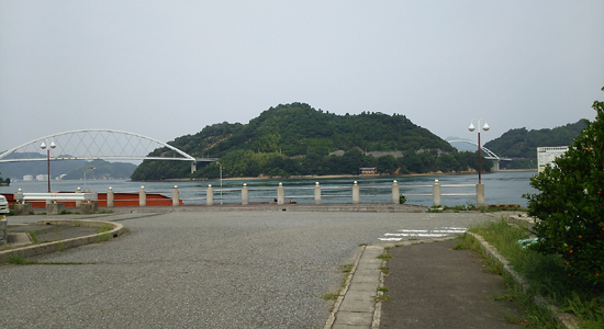 とびしま館から見える橋。これは渡ってないです