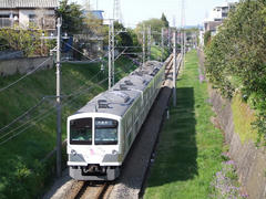 新小金井駅～多磨駅間にて…車両は新１０１系