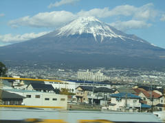 新幹線から撮る富士山は、意外にも難しいです