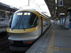 乗った列車は“伊勢志摩ライナー”…鳥羽駅にて