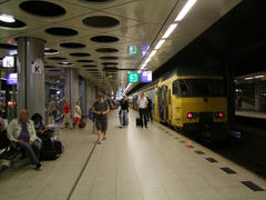 オランダ鉄道の車両は、黄色の塗装が特徴
