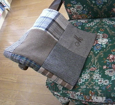ウールひざ掛け