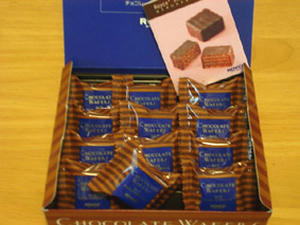 ウエハースチョコ