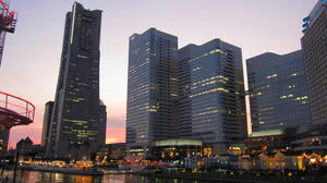 クィーンズタワー夕焼け