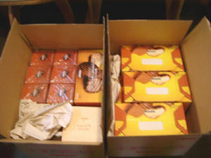 ダンボールの中身