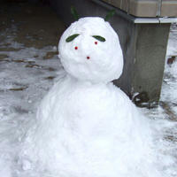 雪…だるま…？