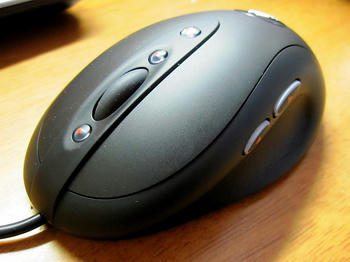 ロジクール製マウス MX518