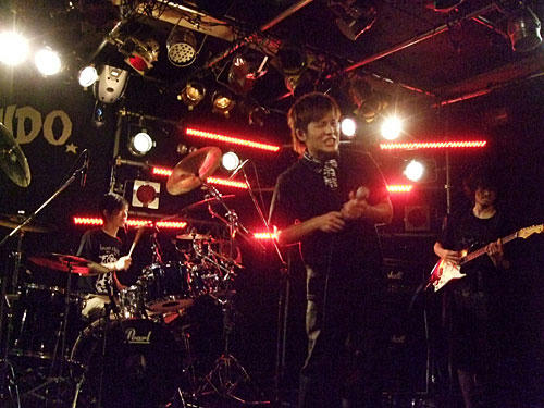 100725krzd