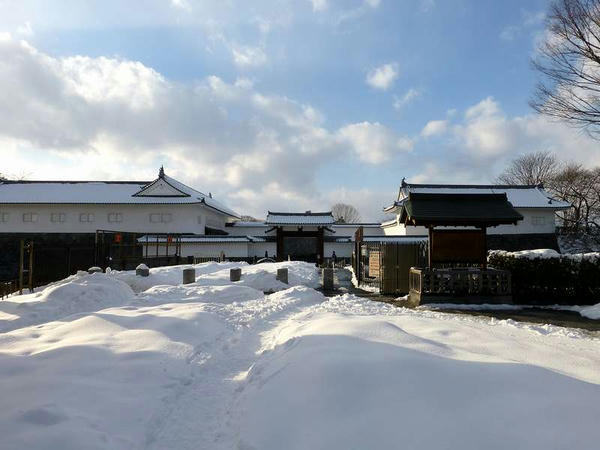 二の丸東大手門