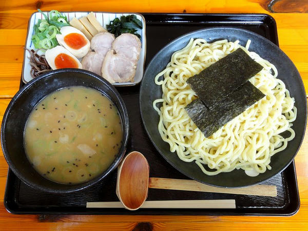 特製つけそば（味噌・並盛・冷たい麺）