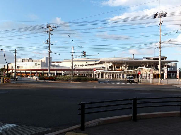 早朝の函館競馬場