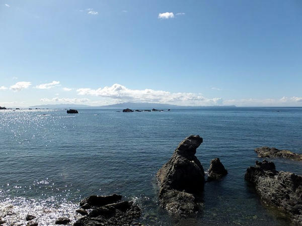 白神岬から本州（津軽半島）を望む