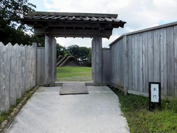 本丸東門