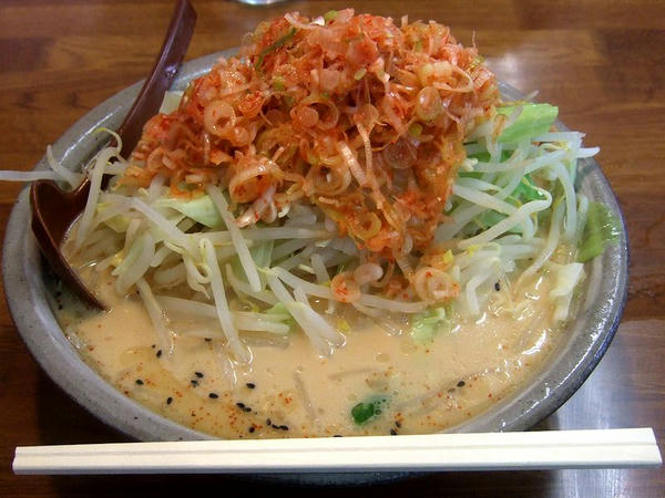 味噌ミルクネギラーメン 950円