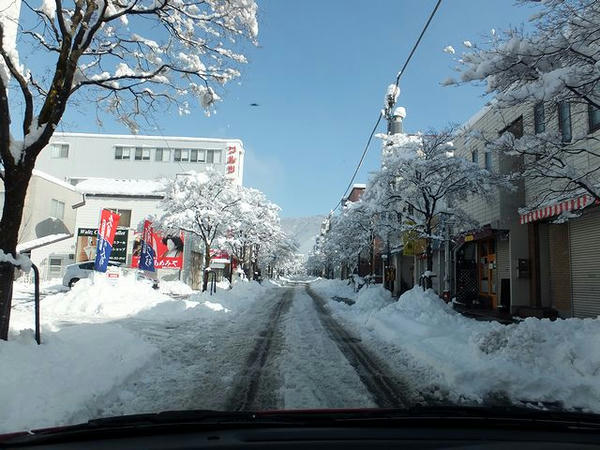 午前9時40分頃の山梨県道6号甲府韮崎線（甲府市）