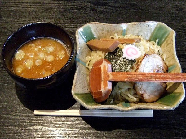 海の濃厚塩つけ麺 800円